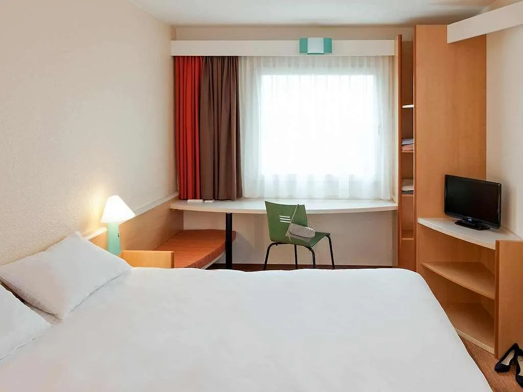 Hotel Ibis Rodez Centre 3*,