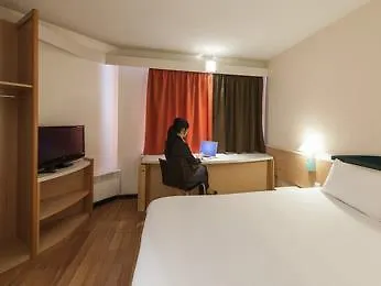 Ibis Rodez Centre Otel