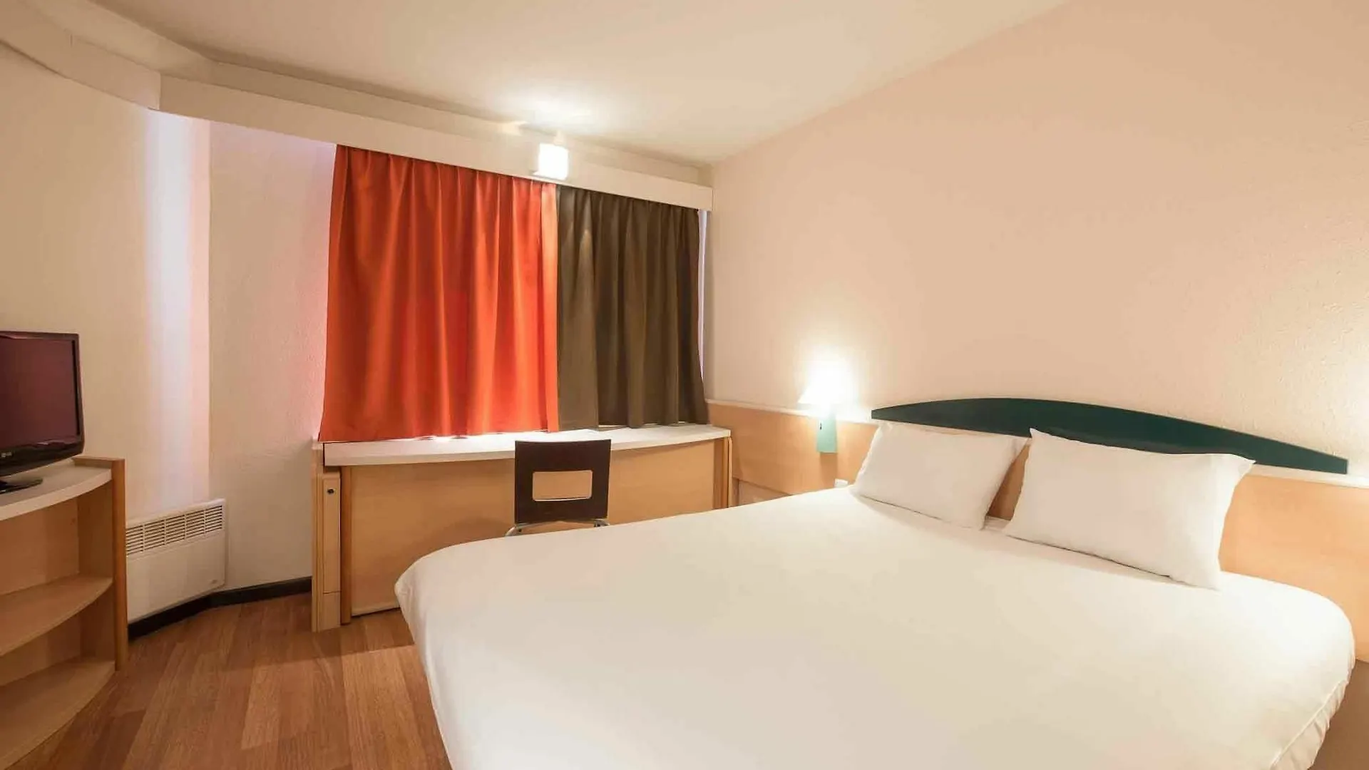Hotel Ibis Rodez Centre Francia